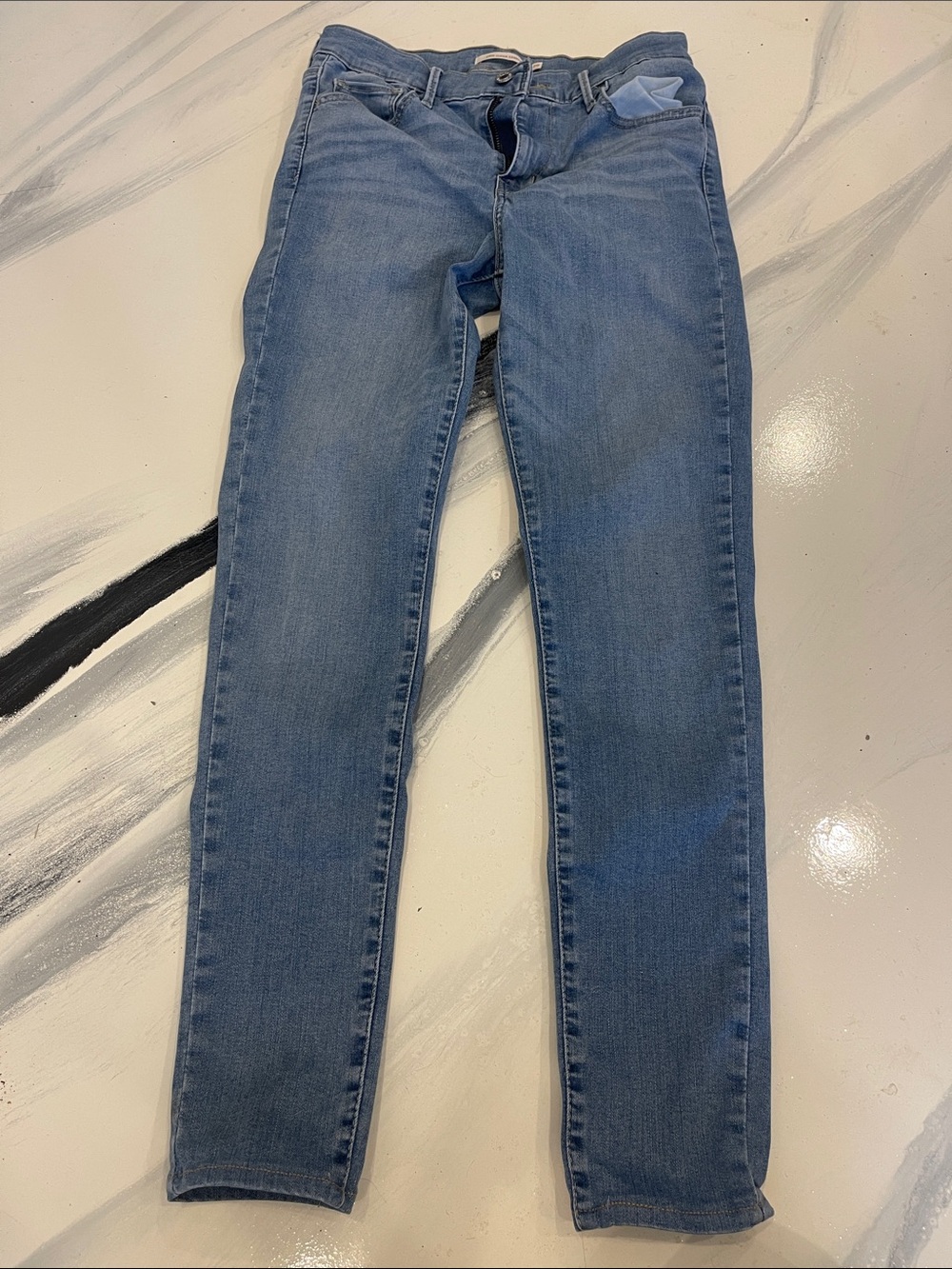 Levi's Women's Skinny Jeans in Faded Blue Wash